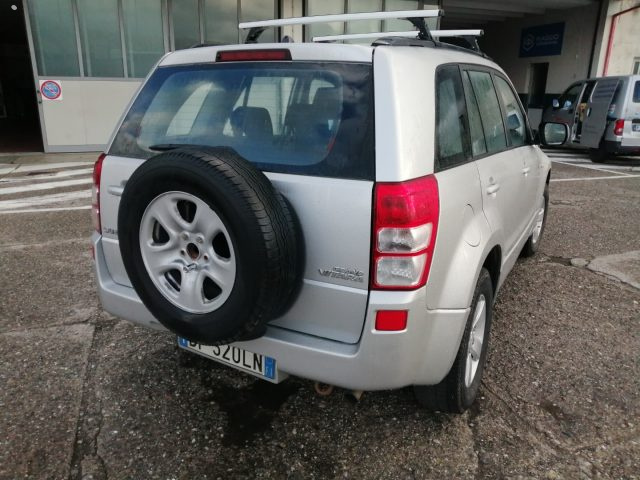 SUZUKI Grand Vitara usata, con Climatizzatore