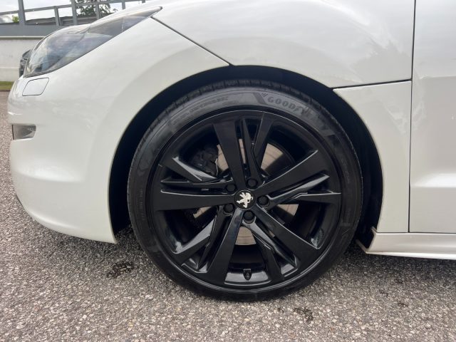 PEUGEOT RCZ usata, con Bracciolo
