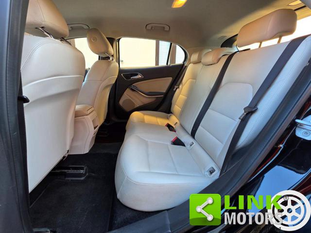 MERCEDES-BENZ GLA 200 usata, con Autoradio