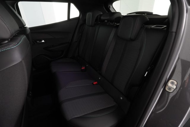 PEUGEOT 2008 usata 9