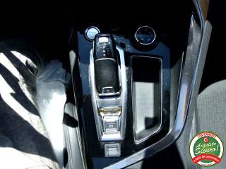 PEUGEOT 3008 usata, con Luci diurne LED