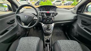 LANCIA Ypsilon usata, con USB