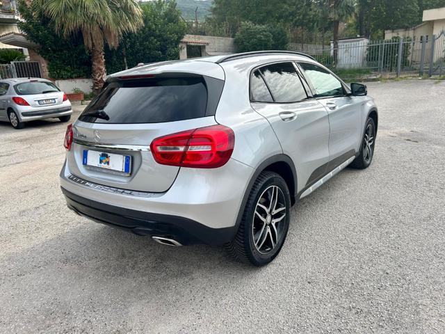 MERCEDES-BENZ GLA 200 usata, con Chiusura centralizzata