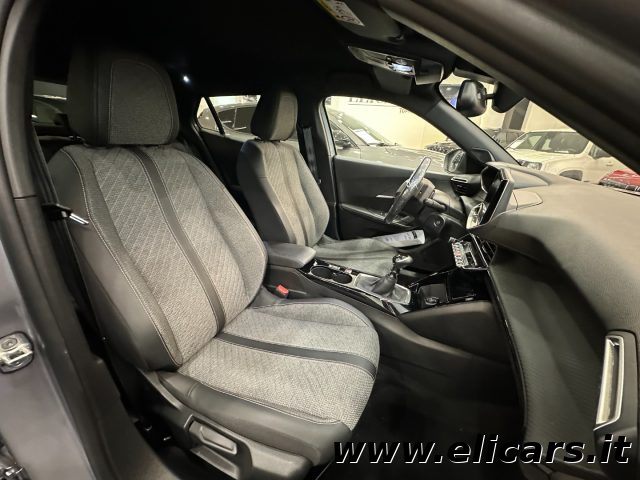 PEUGEOT 2008 usata, con Volante in pelle