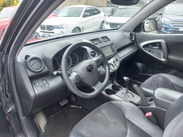 TOYOTA RAV 4 usata 8