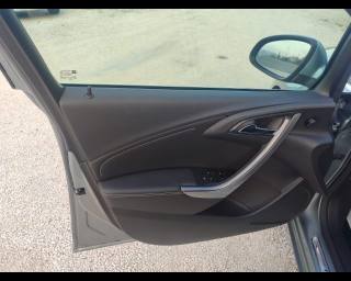 OPEL Astra usata, con Servosterzo
