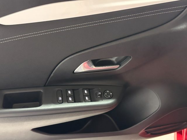 OPEL Corsa usata, con Vetri oscurati