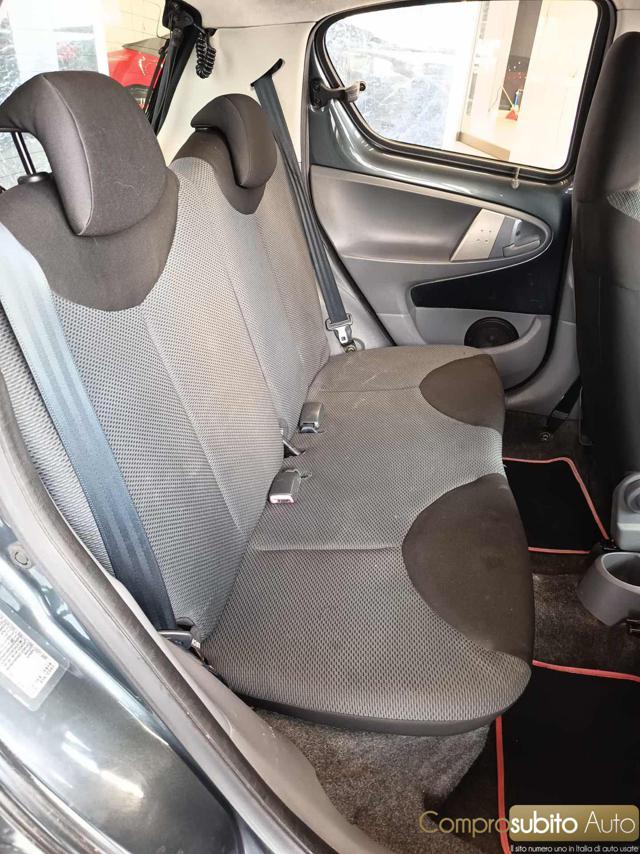 TOYOTA Aygo usata 9