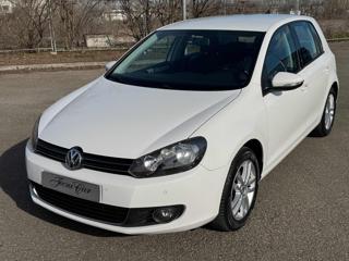 VOLKSWAGEN Golf 1.6 TDI DPF DSG 5p. UNIPROPRIETARIO X NEOPATENTATI