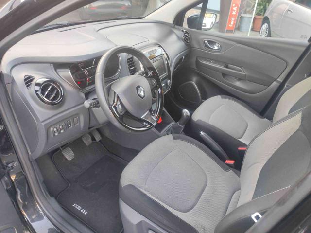 RENAULT Captur usata, con Autoradio