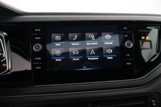 VOLKSWAGEN Taigo usata, con Touch screen