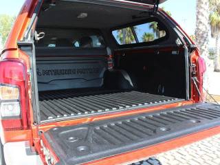 MITSUBISHI L200 usata, con Sensori di parcheggio anteriori