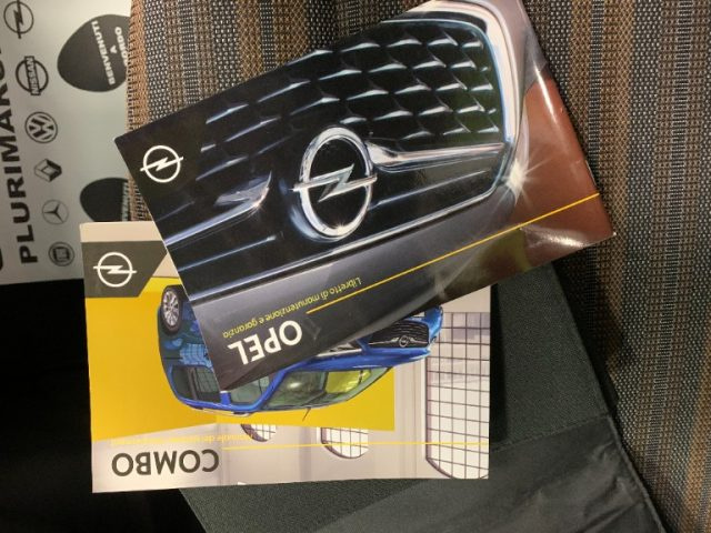 OPEL Combo Life usata, con Luci diurne LED