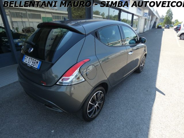 LANCIA Ypsilon usata, con ESP