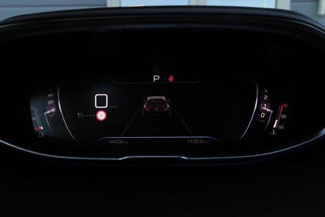PEUGEOT 5008 usata, con Supporto lombare