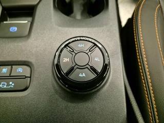 FORD Ranger usata, con Autoradio digitale
