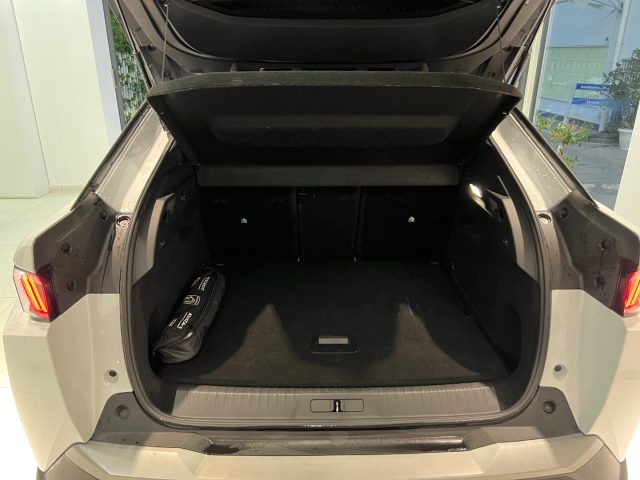 PEUGEOT 3008 usata, con Sistema di navigazione