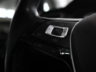 VOLKSWAGEN Golf usata, con Fari LED