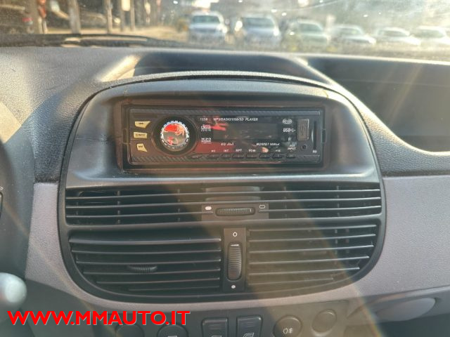 FIAT Punto usata 11