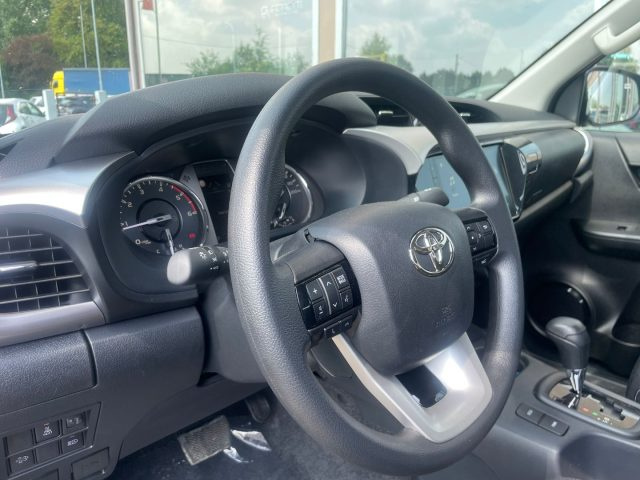 TOYOTA Hilux usata, con Specchietti laterali elettrici