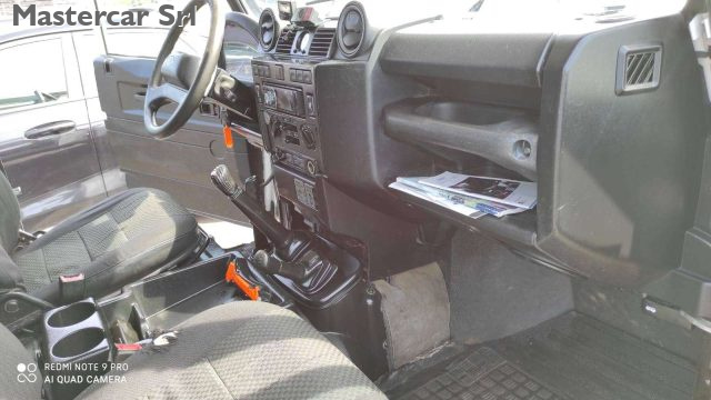 LAND ROVER Defender usata 9