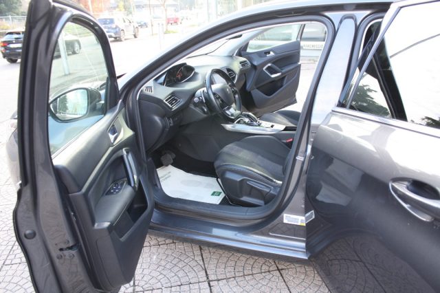 PEUGEOT 308 usata, con Servosterzo