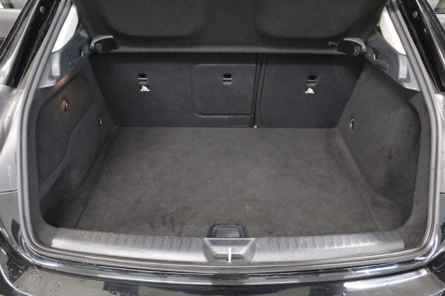 MERCEDES-BENZ GLA 180 usata 17