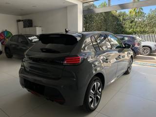 PEUGEOT 208 usata, con Controllo automatico clima