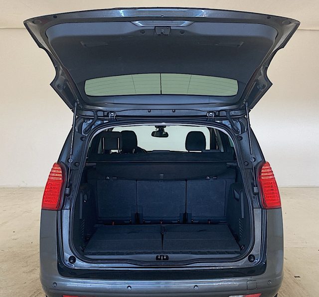 PEUGEOT 5008 usata, con ESP
