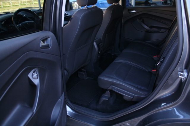FORD Kuga usata, con Fendinebbia