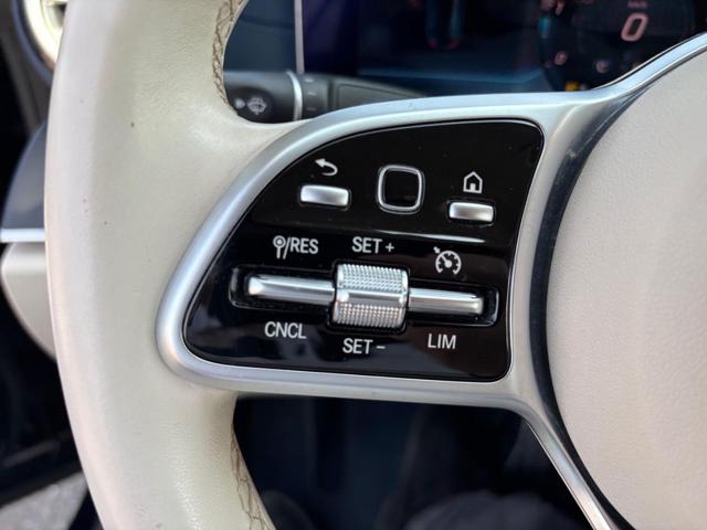 MERCEDES-BENZ E 220 usata, con Servosterzo