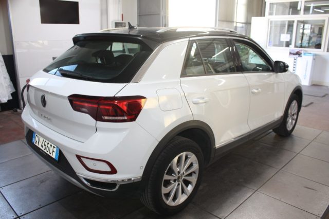 VOLKSWAGEN T-Roc usata, con Autoradio