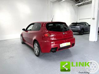 ALFA ROMEO 147 usata, con Controllo automatico clima