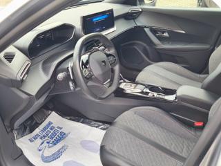 PEUGEOT 2008 usata, con Boardcomputer