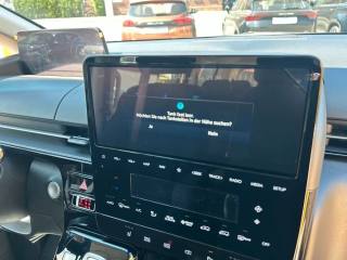 HYUNDAI Staria usata, con MP3