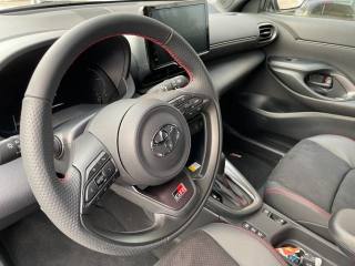 TOYOTA Yaris Cross usata, con Bracciolo