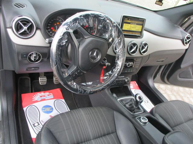 MERCEDES-BENZ B 180 usata, con Cerchi in lega