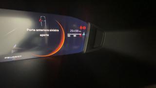 PEUGEOT 2008 usata, con Park Distance Control