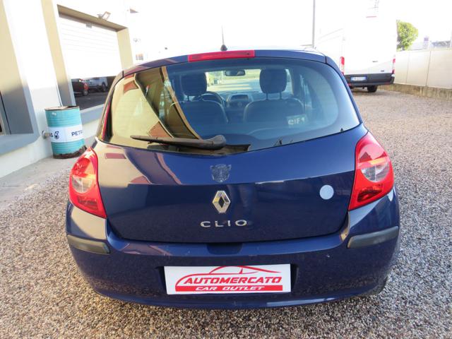RENAULT Clio usata, con Chiusura centralizzata