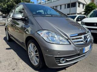 MERCEDES-BENZ A 180 usata, con Airbag