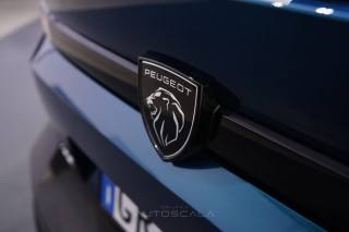 PEUGEOT 408 usata, con USB