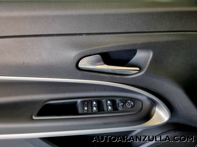 JEEP Avenger usata, con Luci diurne LED