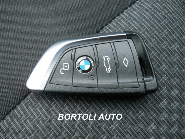 BMW 116 usata, con Fari LED