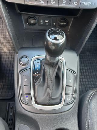 HYUNDAI Kona usata, con Specchietti laterali elettrici