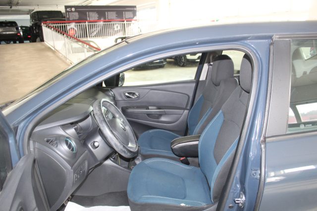 RENAULT Captur usata, con Boardcomputer