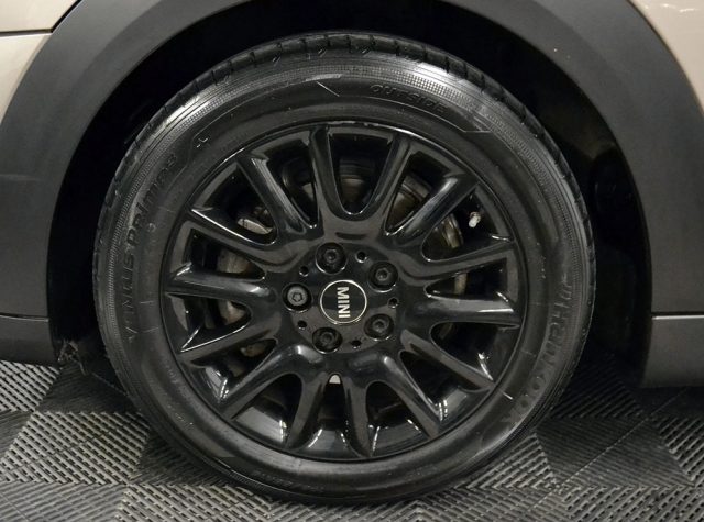 MINI One usata, con USB