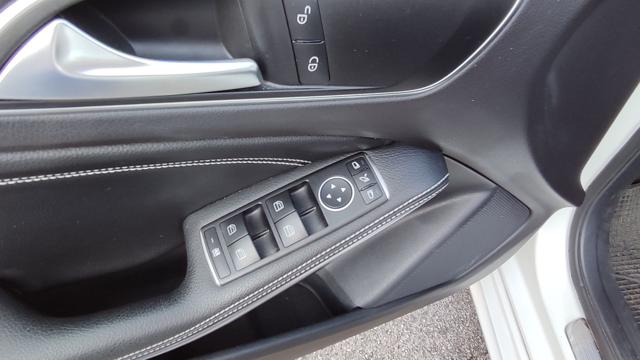 MERCEDES-BENZ A 180 usata, con Cerchi in lega