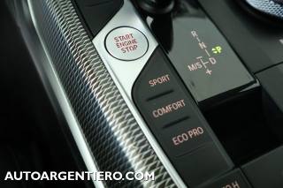 BMW 320 usata, con USB