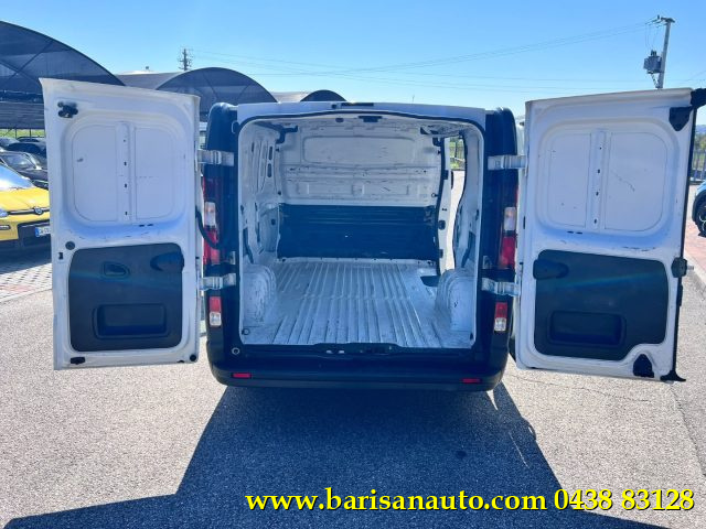 RENAULT Trafic usata, con Luci diurne LED