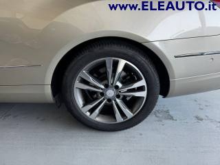 MERCEDES-BENZ E 220 usata, con Chiusura centralizzata